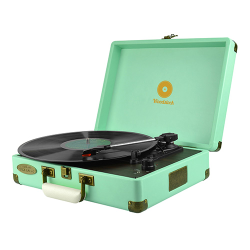 9346396001575 mbeat® Woodstock Retro Turntable Player TIIFFANY BLUE Speakers: Built in 2 speaker Interface: Headphone jack, RCA audio out Product Weight: 2.7 kg