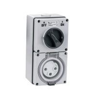 [040.000.0215] Combination Switched socket 3 Round Pin IP66 250V 32A